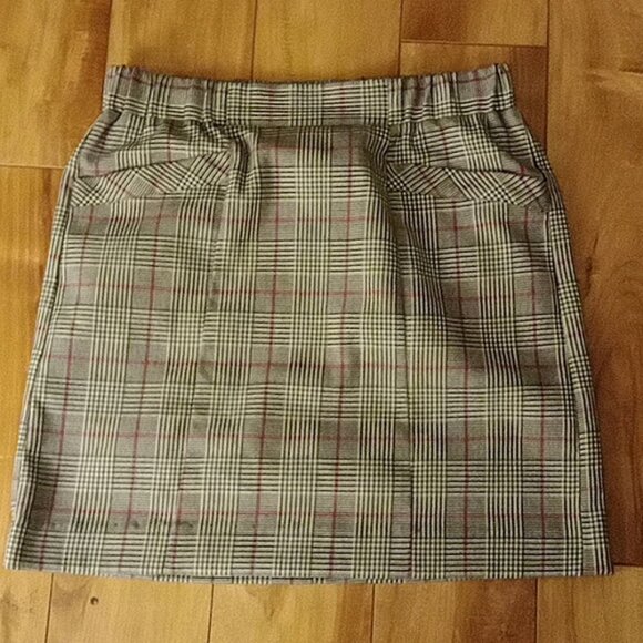 Plaid mini skirt - Picture 1 of 2